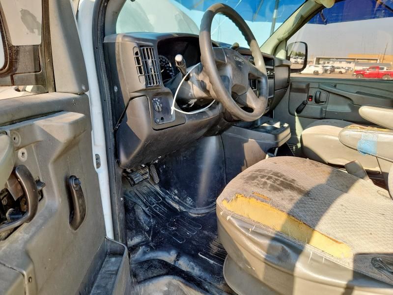 2005 GMC Savana G3500
