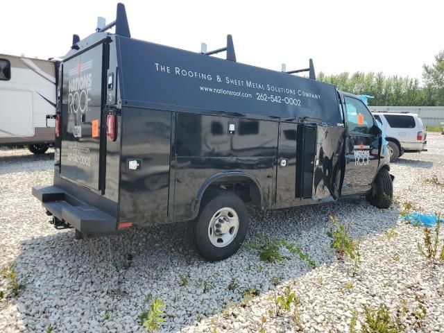 2024 Chev Express Commercial C