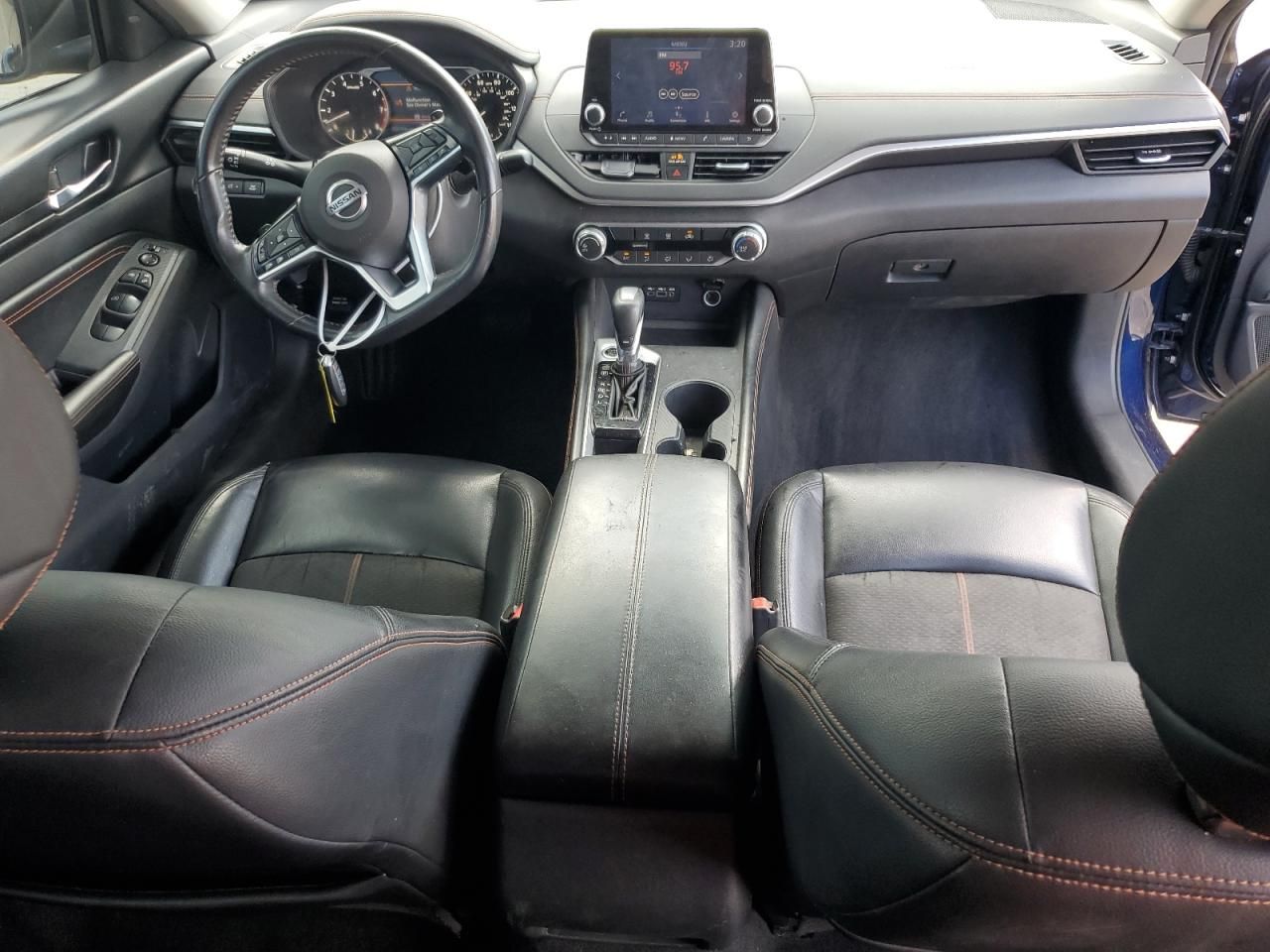 2021 Nissan Altima sr