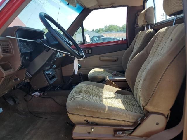 1986 Toyota Pickup RN63 SR5