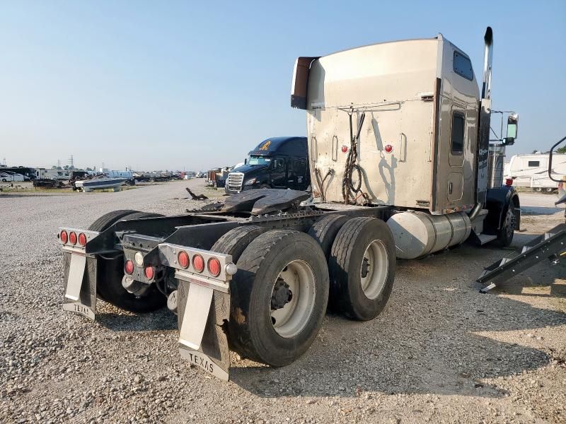2004 Kenworth W900 Semi Truck