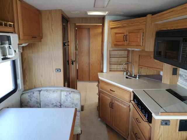 2000 Freightliner Chassis X Line Motor Home
