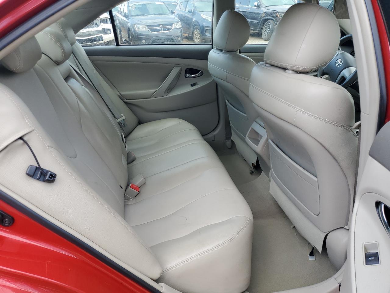 2011 Toyota Camry le