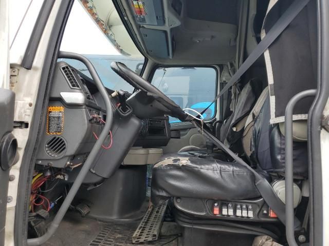 2012 Volvo VNL Semi Truck