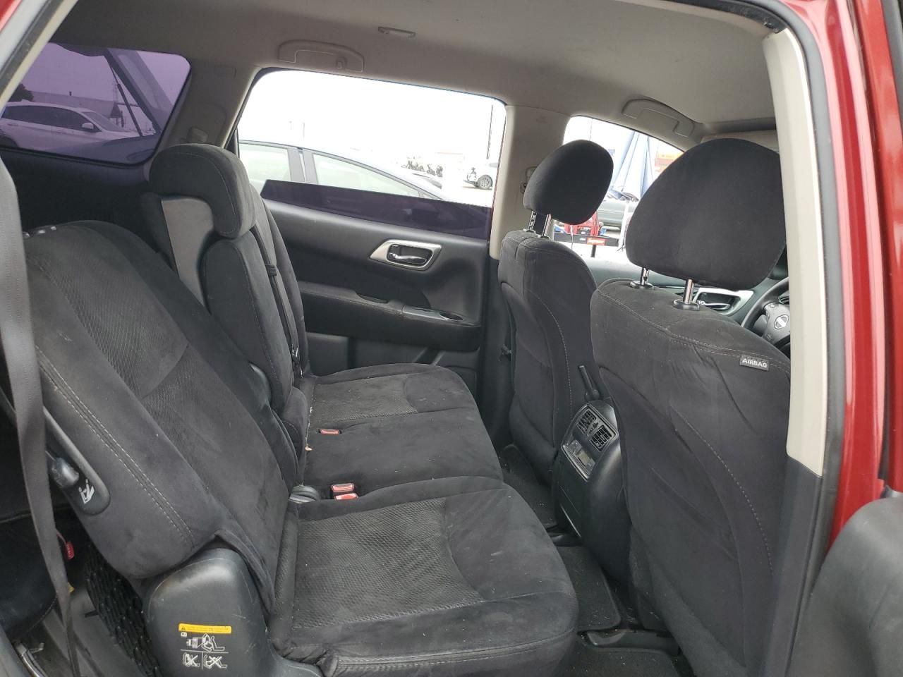 2016 Nissan Pathfinder s