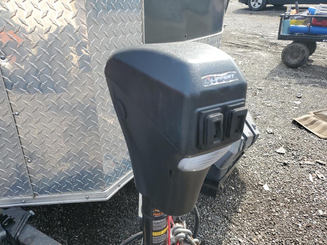 2016 Covered Wagon Traile 2016 Covered Wagon Enclosed Cargo Trailer