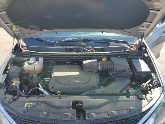 2019 Chrysler Pacifica Touring l