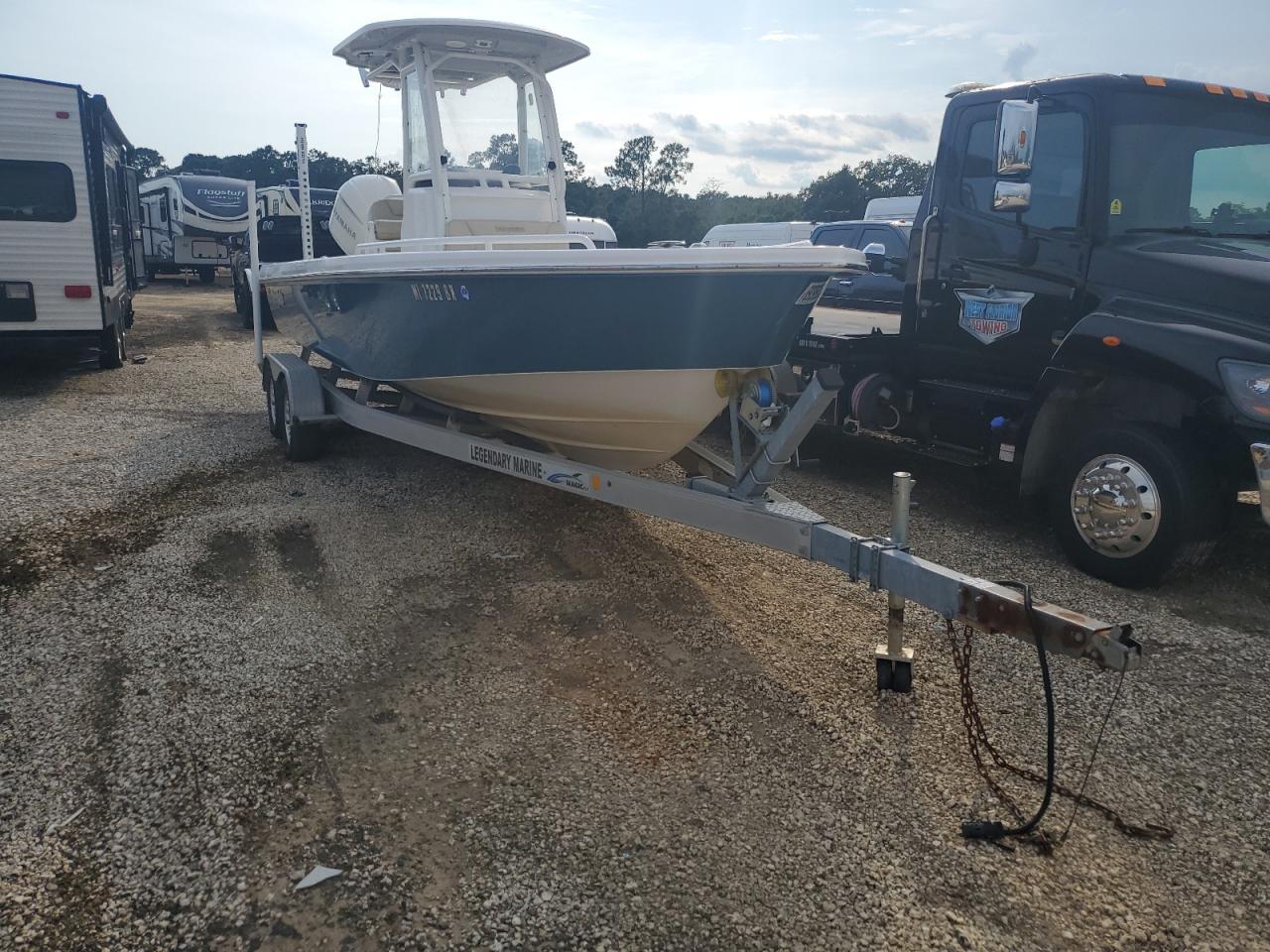 2016 Everglades Dougherty 243-Boats Boat