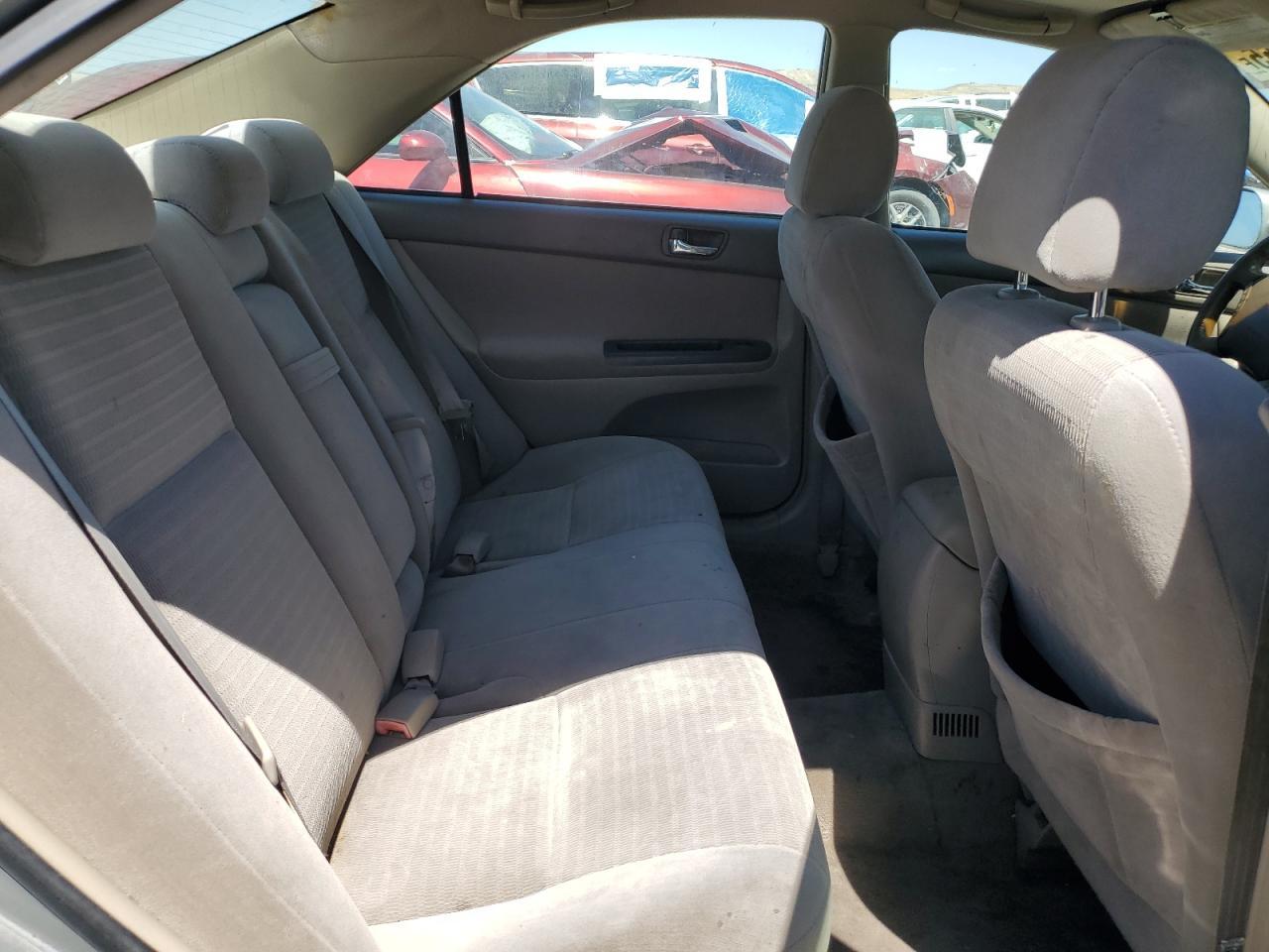 2005 Toyota Camry le