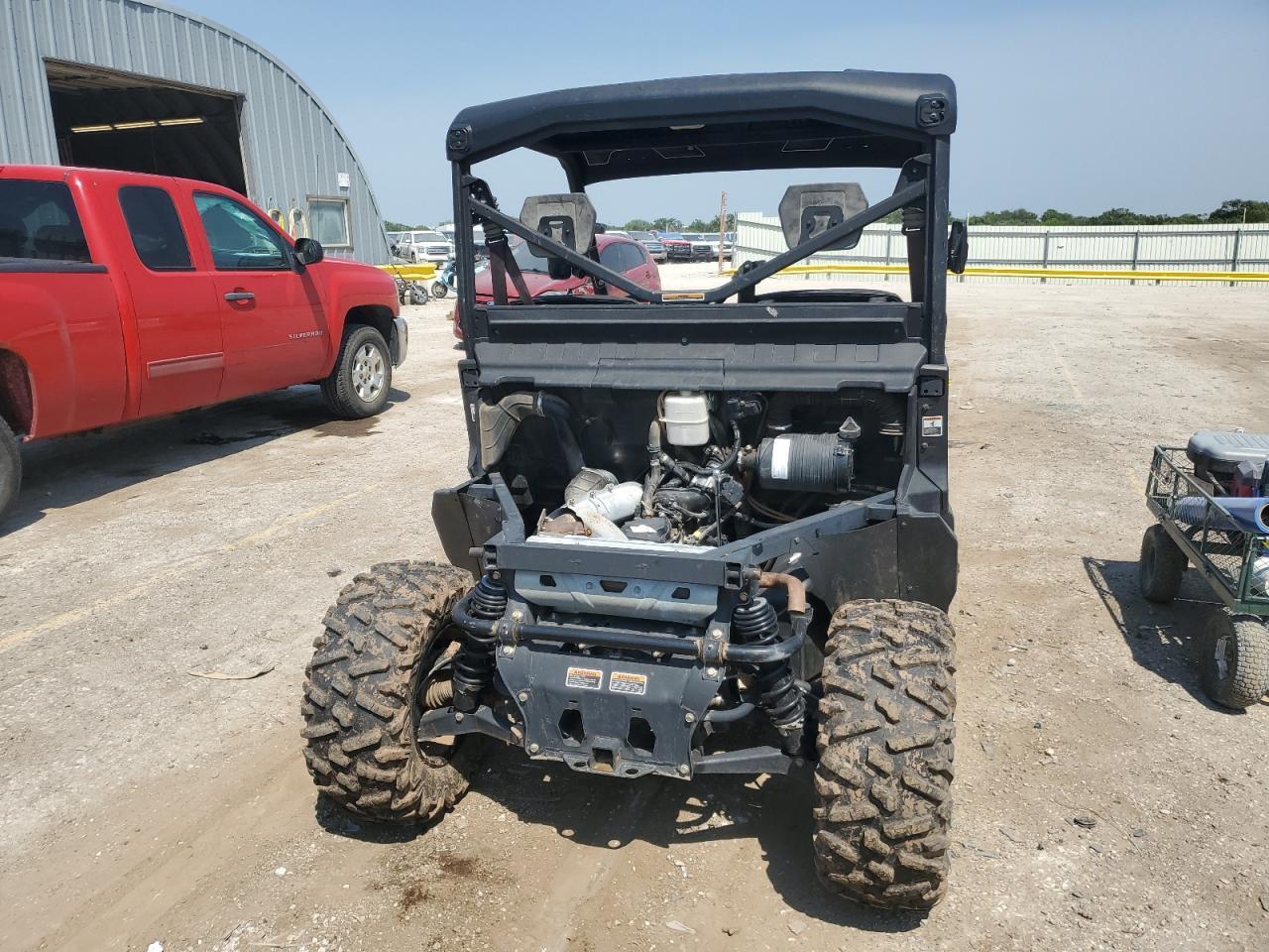 2016 Can-Am Defender