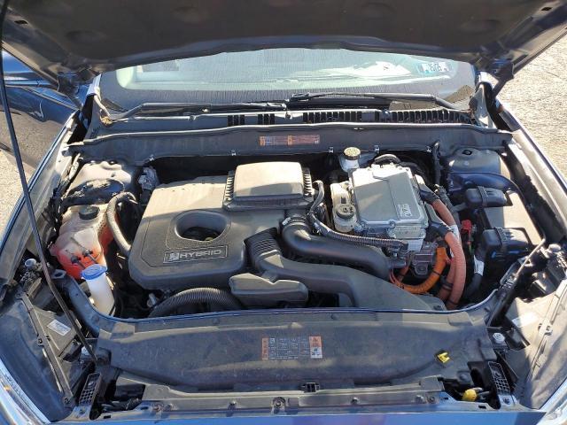 2018 Ford Fusion Titanium/platinum hev