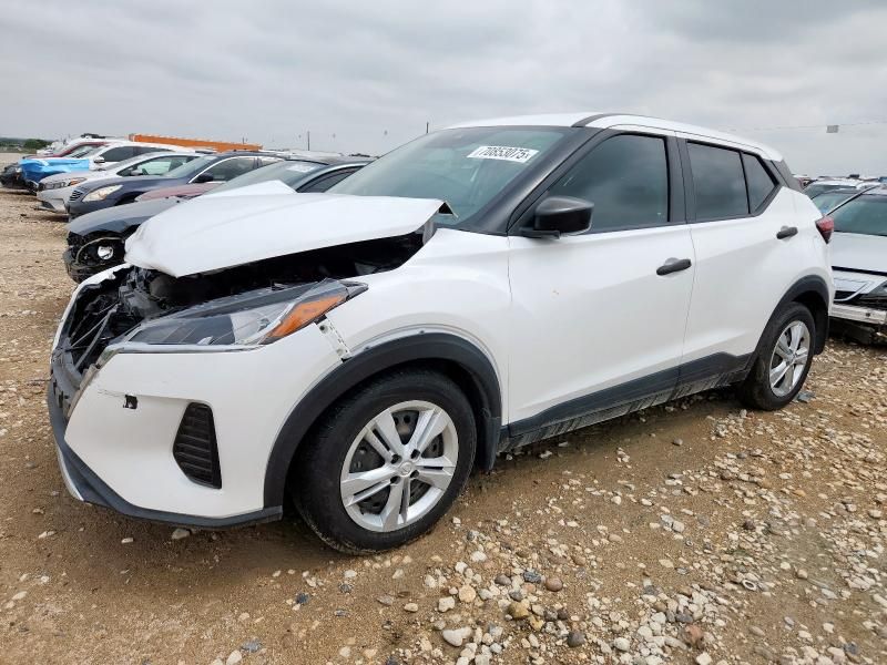 2022 Nissan Kicks S