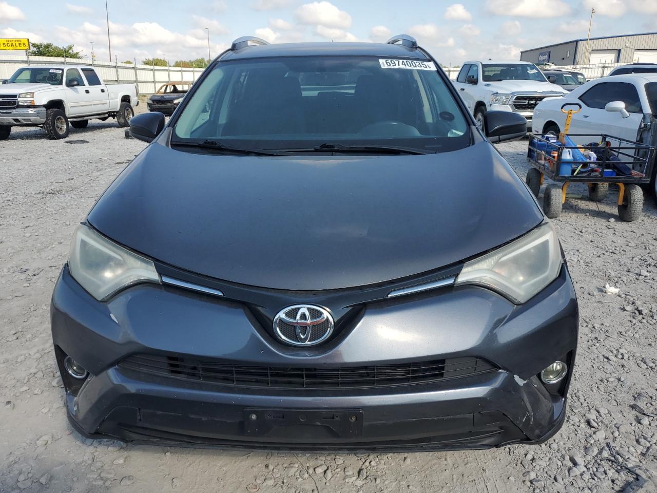 2016 Toyota Rav4 le