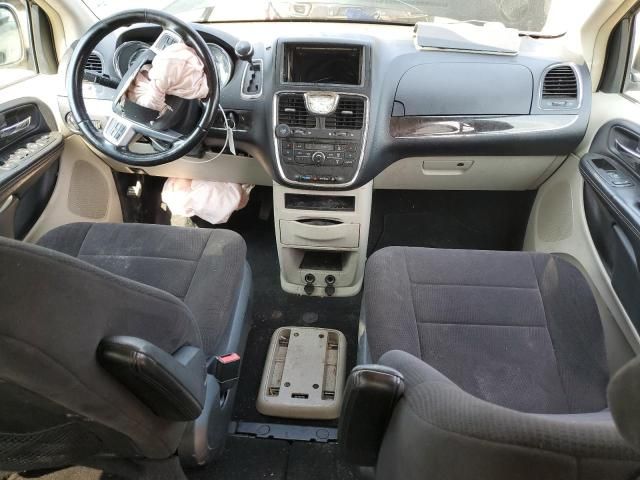 2011 Chrysler Town & Country Touring