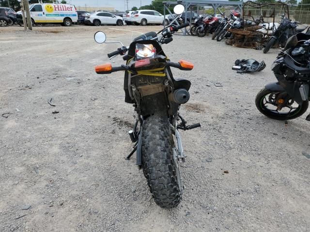 2025 Yamaha TW200 C