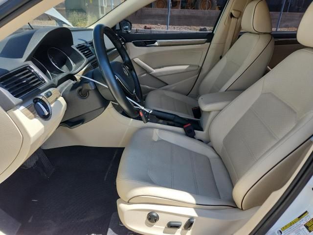 2017 Volkswagen Passat SE