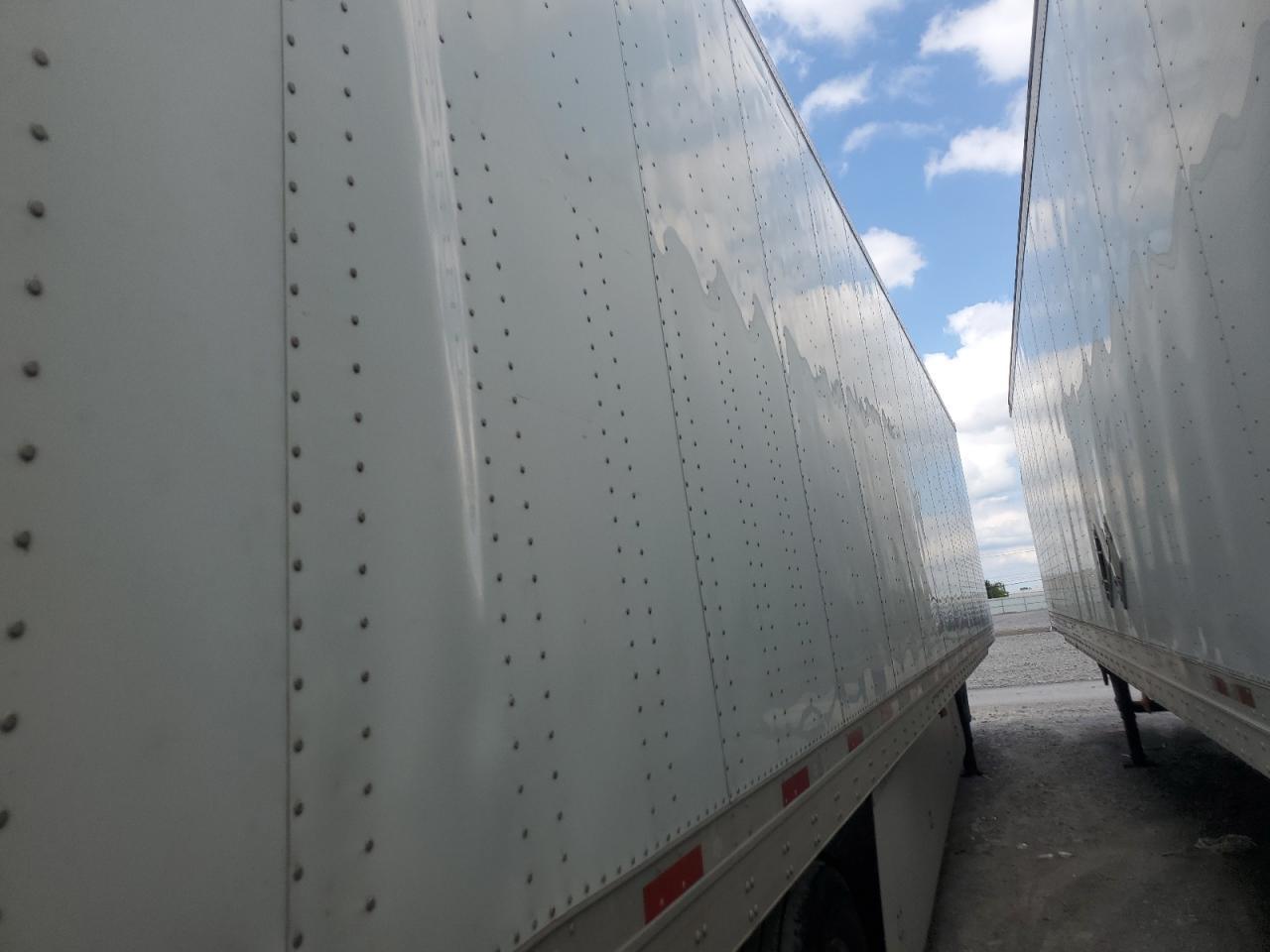 2017 Utility VS2DX DRY Van Trailer