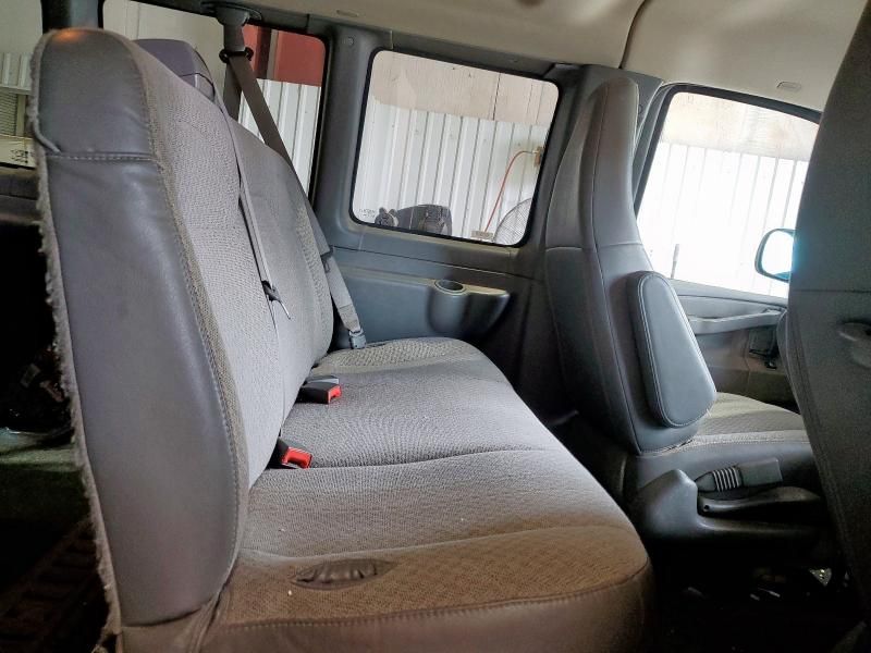 2020 Chevrolet Express G3500 LT