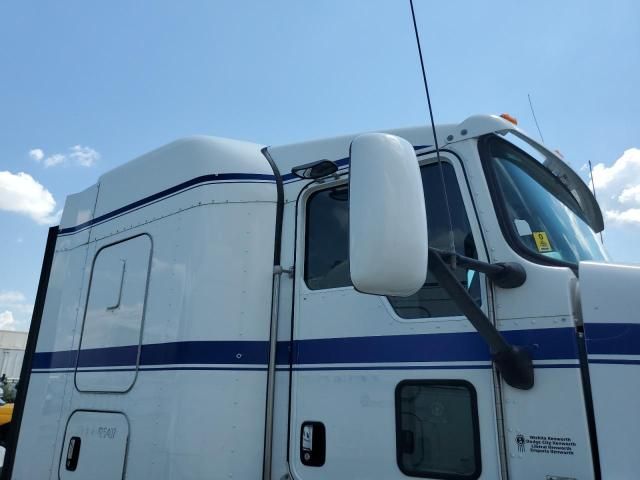 2015 Kenworth T660 Semi Truck