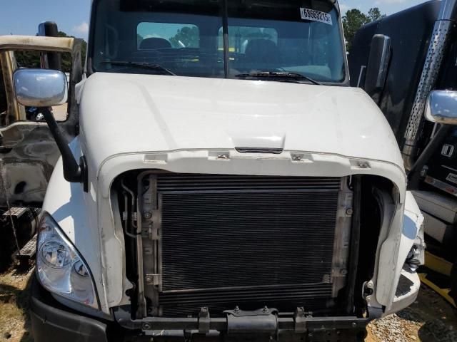 2020 Freightliner Cascadia 113 Semi Truck