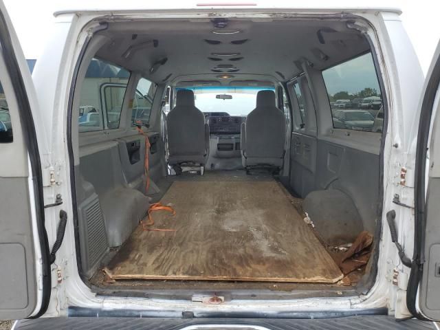 2010 Ford Econoline E350 Super Duty Wagon