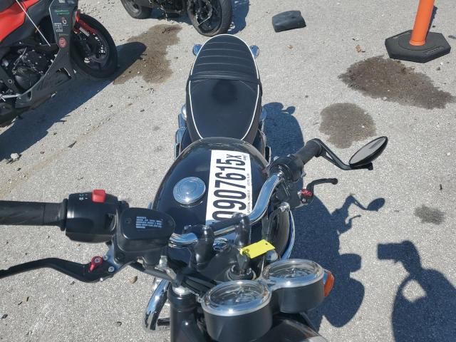2024 Triumph Bonneville T120
