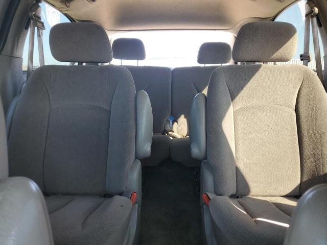 2002 Chrysler Town & Country lx