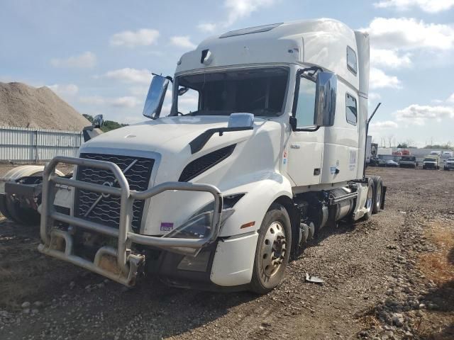 2018 Volvo VNL Semi Truck