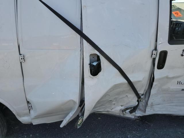 2022 GMC Savana G2500