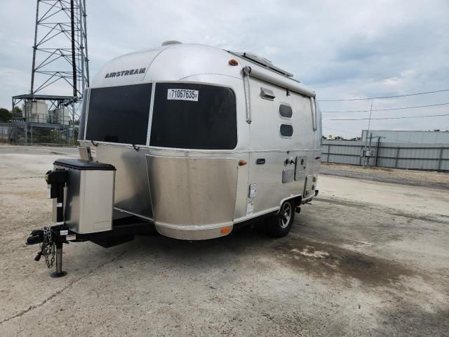 2021 Airstream Caravel