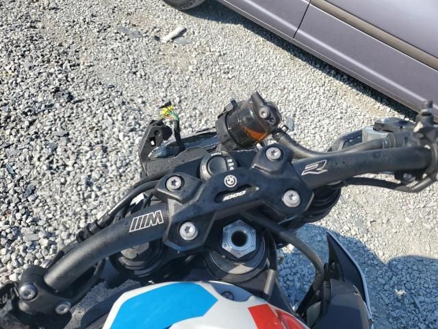 2024 BMW M 1000 R
