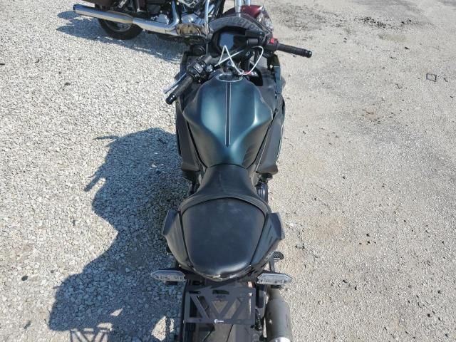 2025 Kawasaki EX650 P