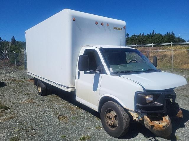 2012 GMC Savana Cutaway G3500