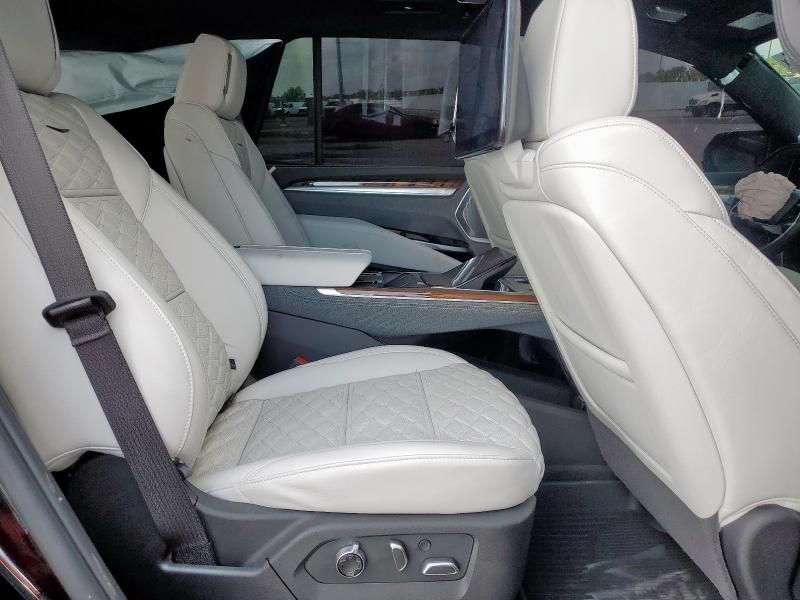 2025 Cadillac Escalade Sport Platinum