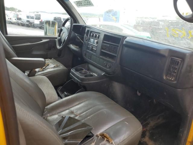 2013 GMC Savana Cutaway G3500