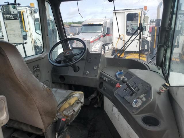 2016 Ottawa Yard Tractor 2016 Ottawa Yard Truck