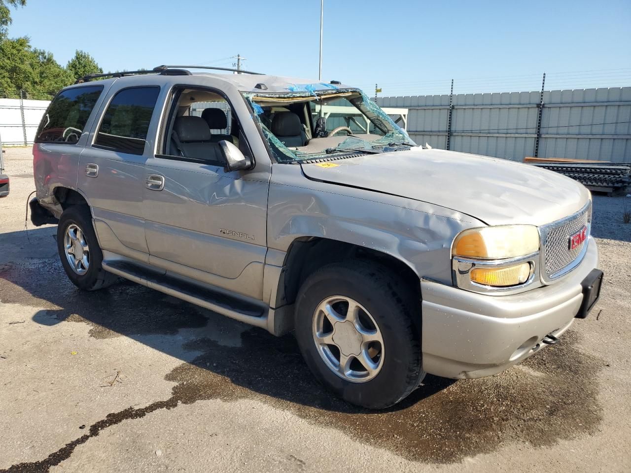 2004 GMC Yukon Denali