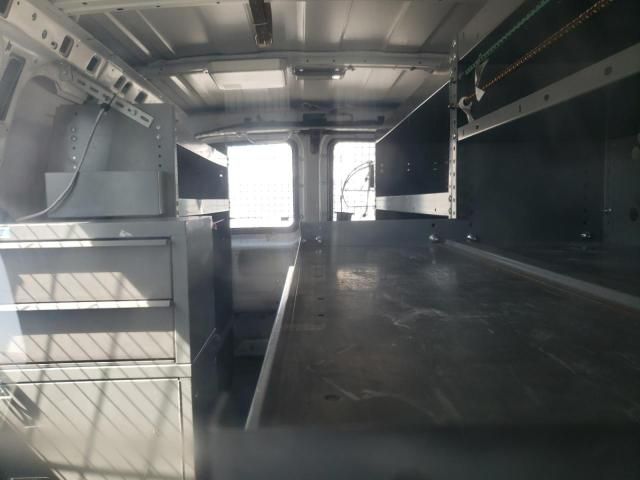 2013 Chevrolet Express G2500
