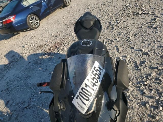 2024 Kawasaki ZX1002 L