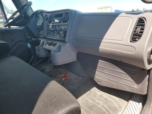 2017 Freightliner M2 106 MED-Trucks Semi Truck