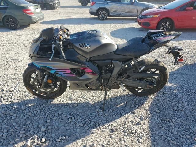 2024 Yamaha YZFR7