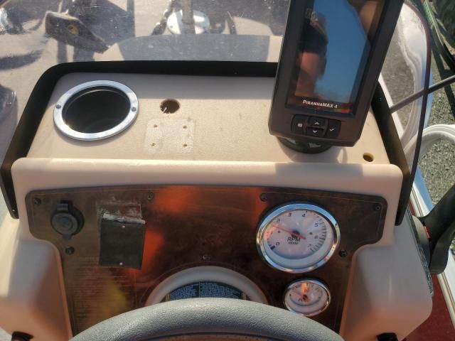 2019 Sun Tracker 18 Bass Buggy-Boats Pontoon Boat