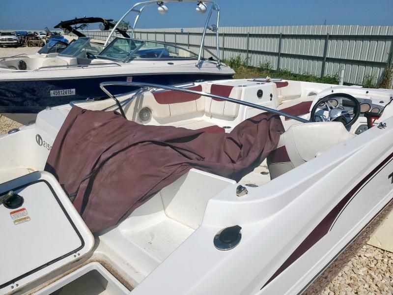 2020 Tahoe Boat