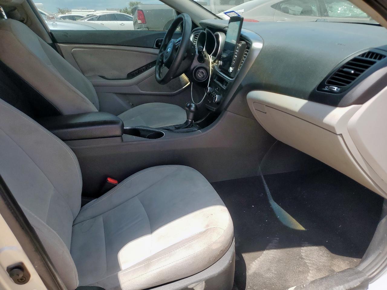 2014 KIA Optima lx