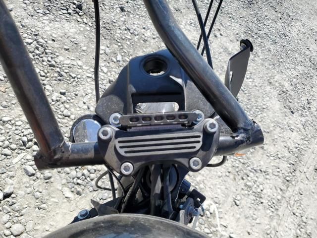2010 Harley-Davidson XL883 N