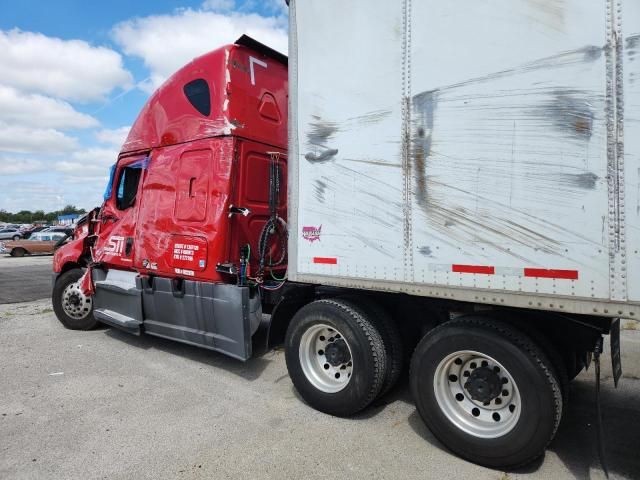2019 Freightliner Cascadia 126 Semi Truck Van Trailer