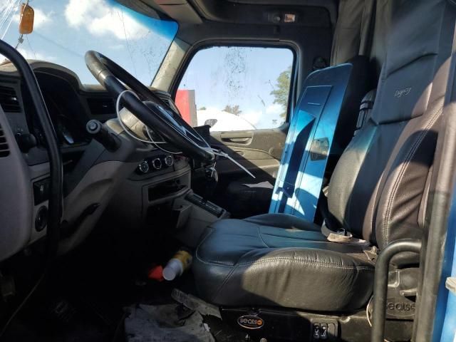 2016 Peterbilt 579 Semi Truck