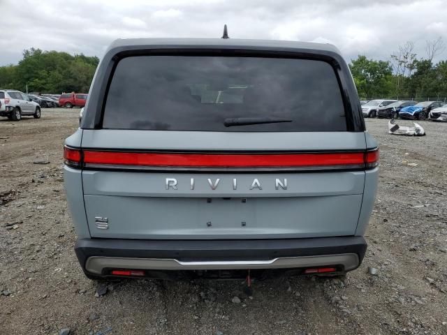 2025 Rivian R1S Adventure