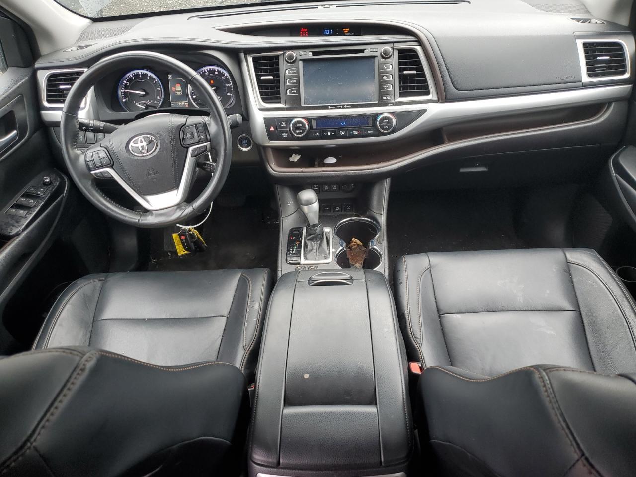 2018 Toyota Highlander se