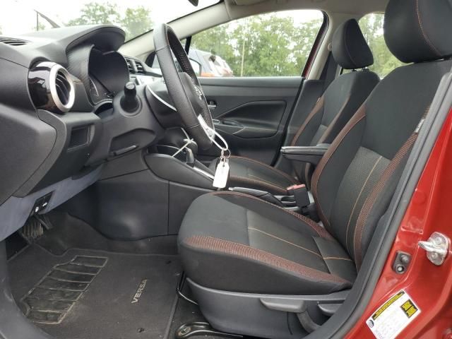 2022 Nissan Versa SR